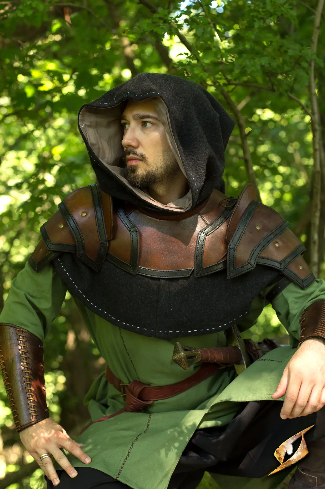 Shoulder Armour & Neck Guard - Image 18