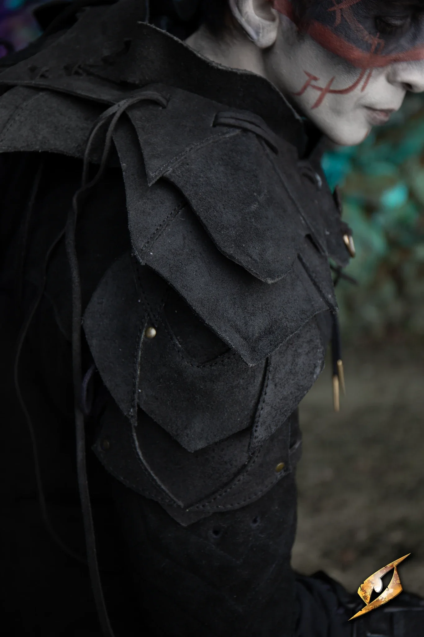 Shadow Armour Set - Suede - Image 3