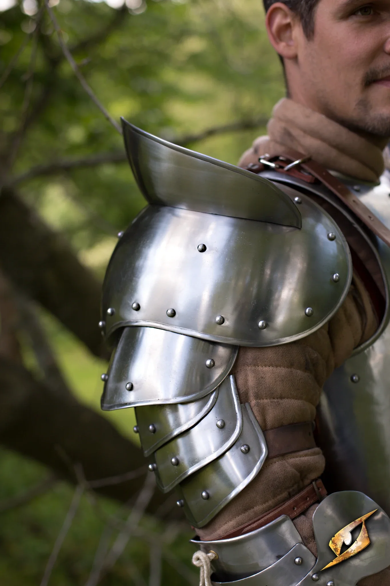 Shoulder Plates Giant Warrior - Image 5