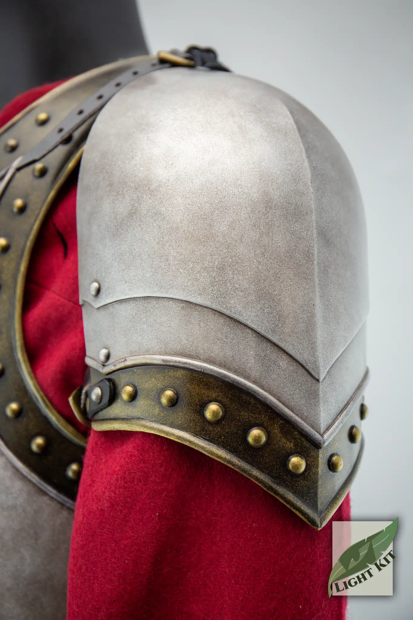 Knightly Spaulders - Image 7
