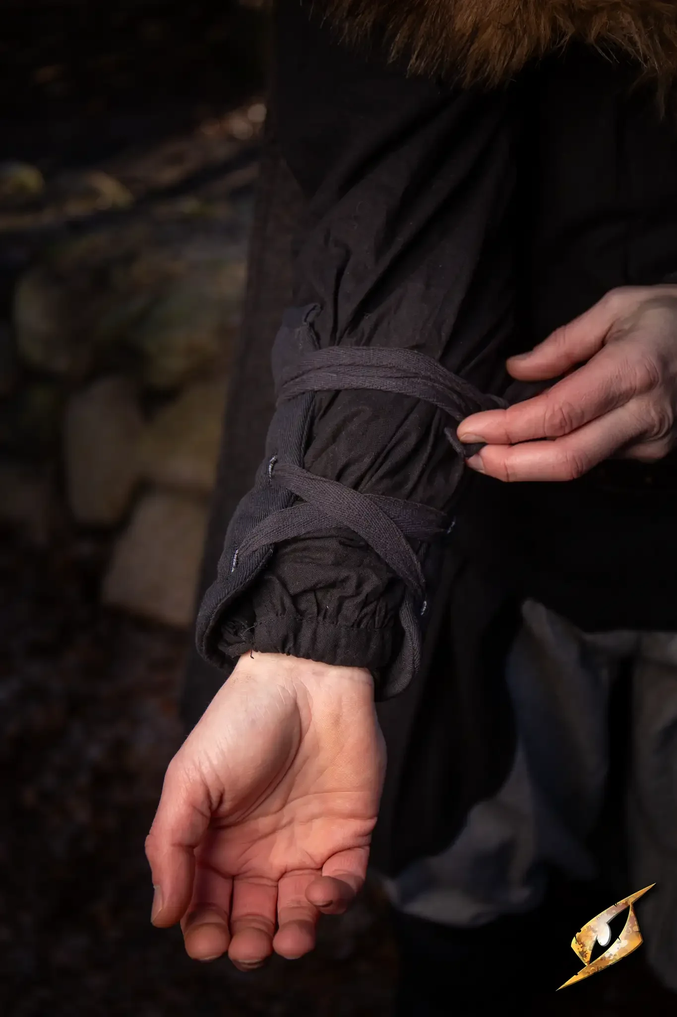 Padded Bracers - Image 37