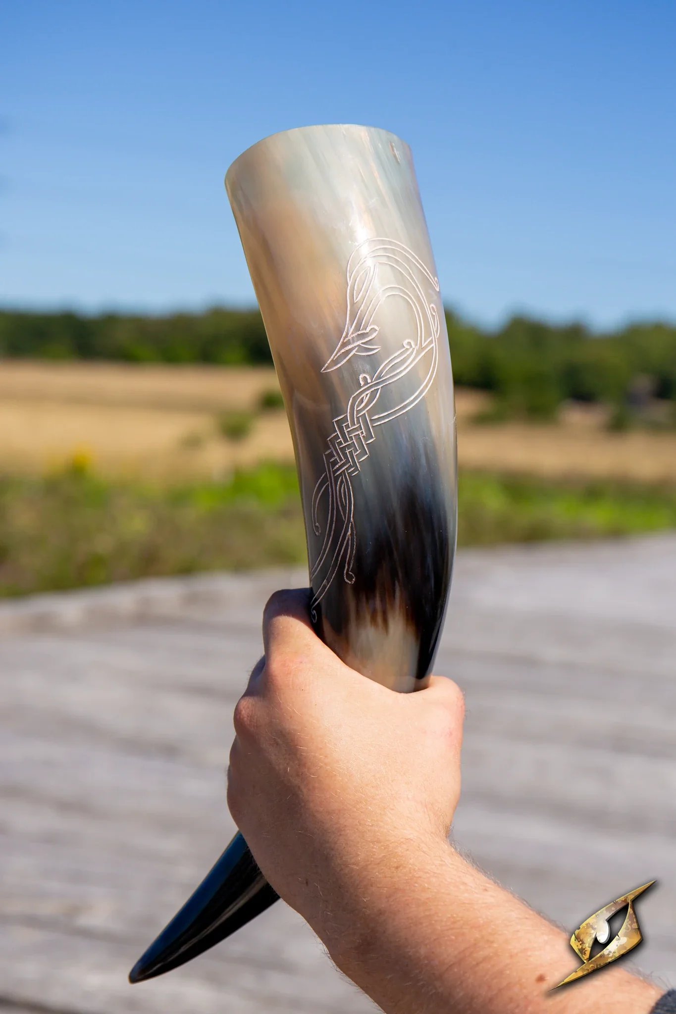 Horn of Jörmungandr with Stand - Image 3