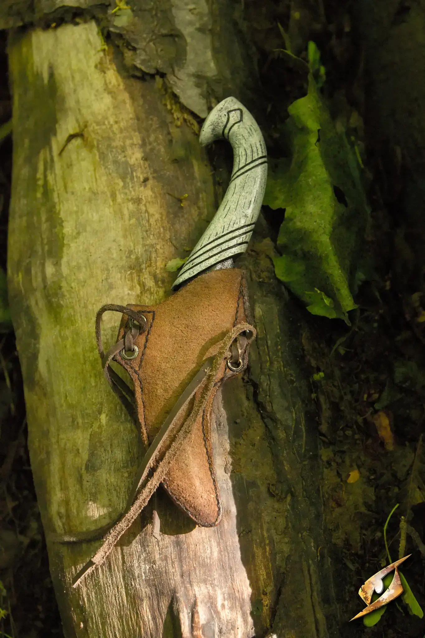 Elven Throwing Knife Holder - Left Hand - Image 2