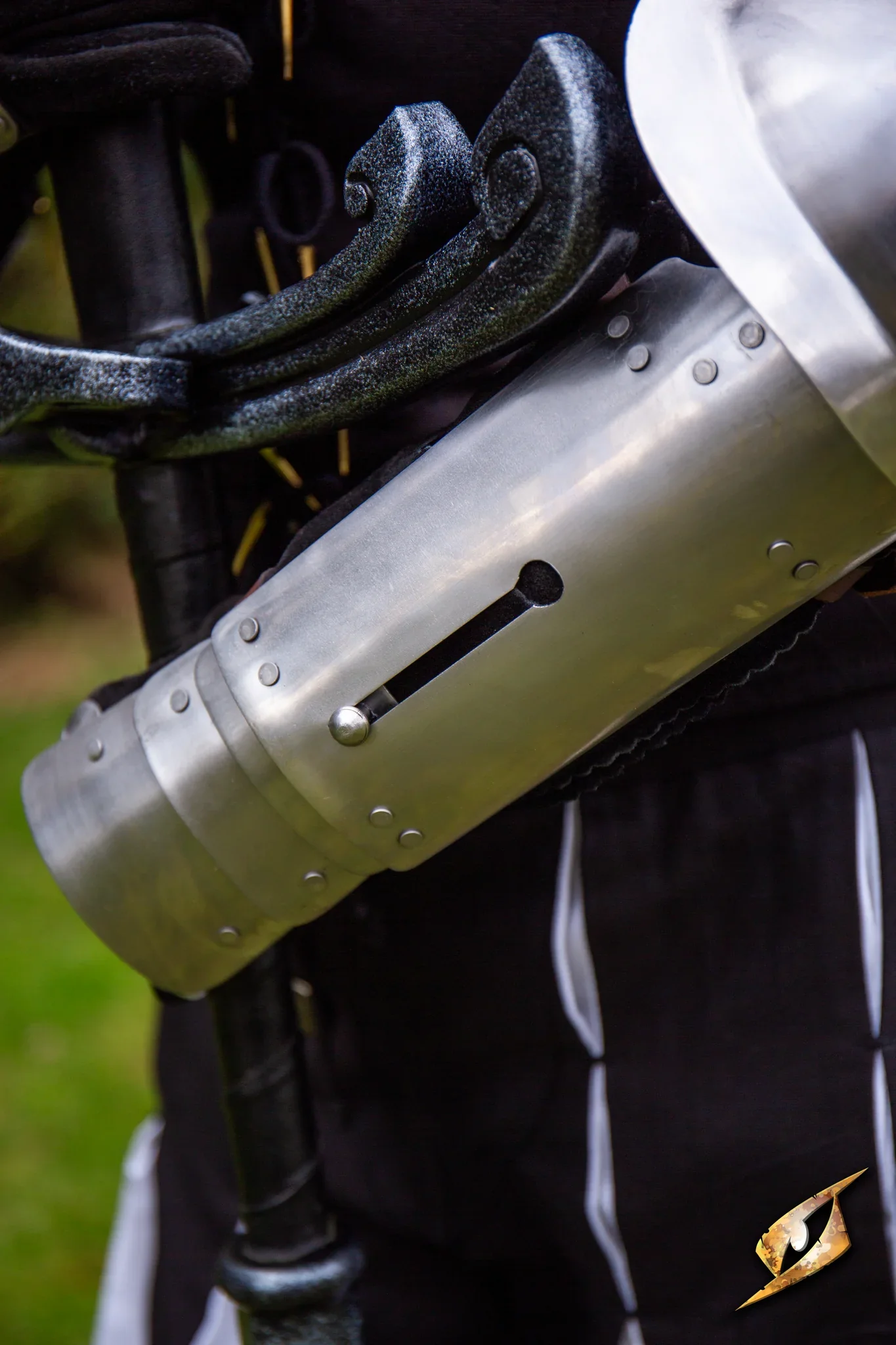 Landsknecht Vambraces - Image 21